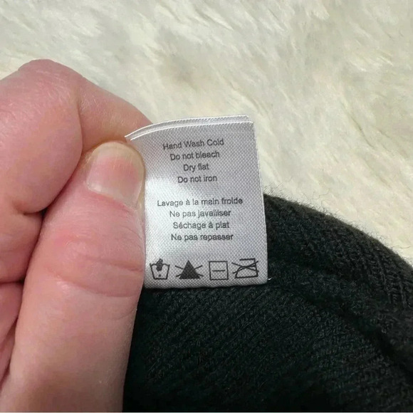 Winter Hat Black Size 3-4  Years - Picture 2 of 5